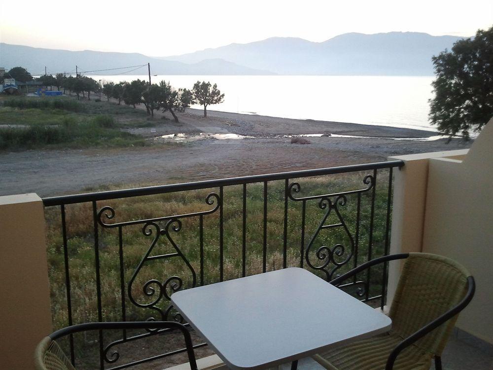 Mesogios Beach Korfalonas Dış mekan fotoğraf