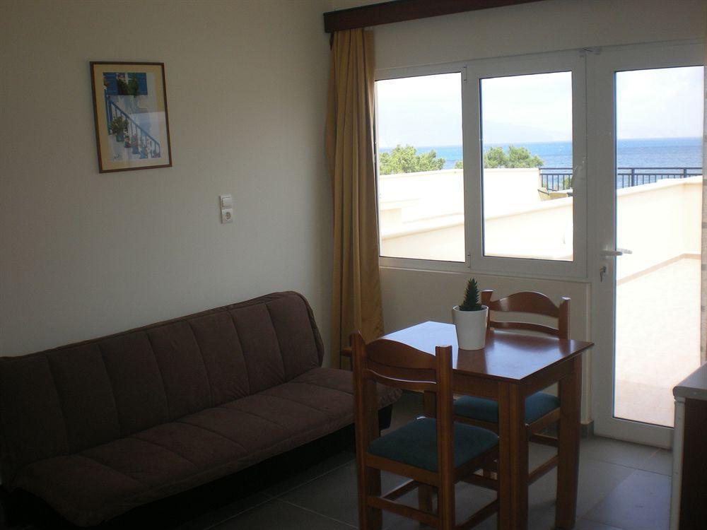 Mesogios Beach Korfalonas Dış mekan fotoğraf
