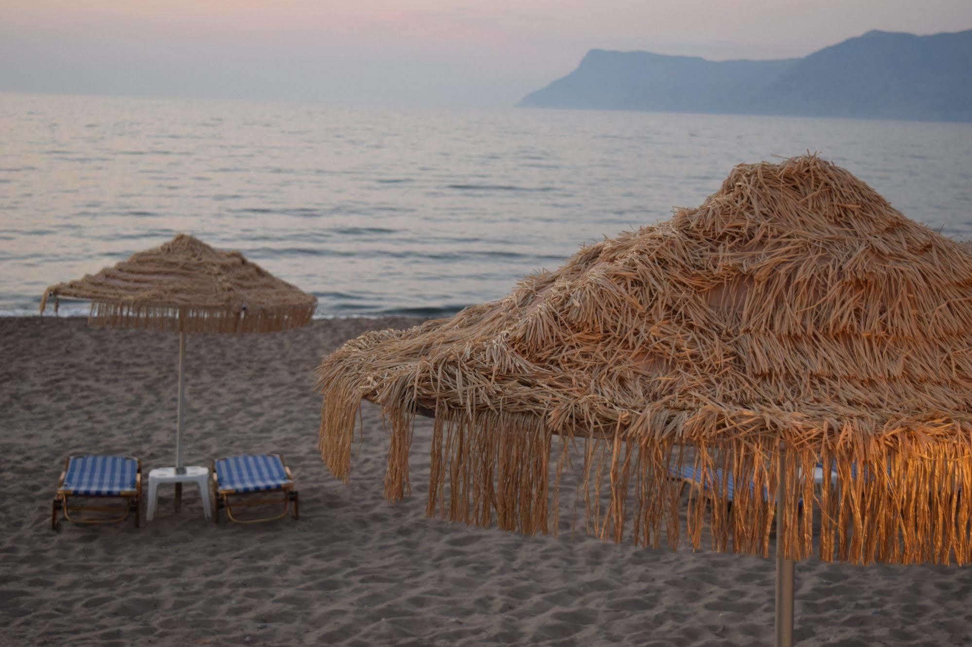 Mesogios Beach Korfalonas Dış mekan fotoğraf